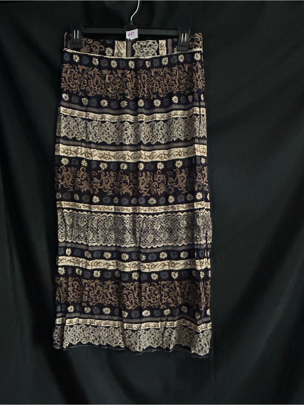 First Option Women’s Black & Cream Patterned Midi Skirt SZ MD